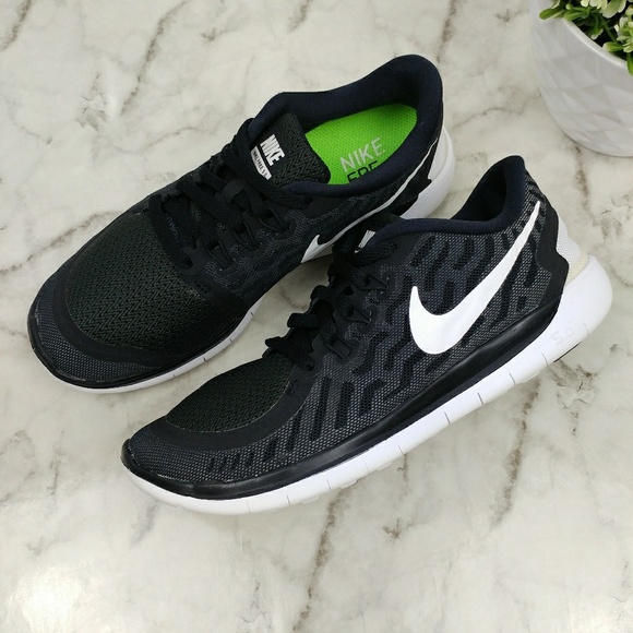 Nike Other - Nike Free 5.0 black and white 5Y